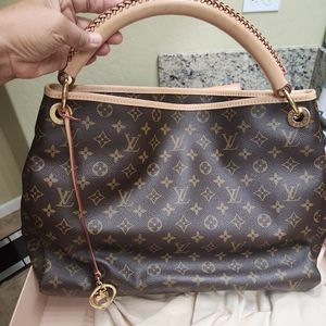 Artsy MM louis vuitton